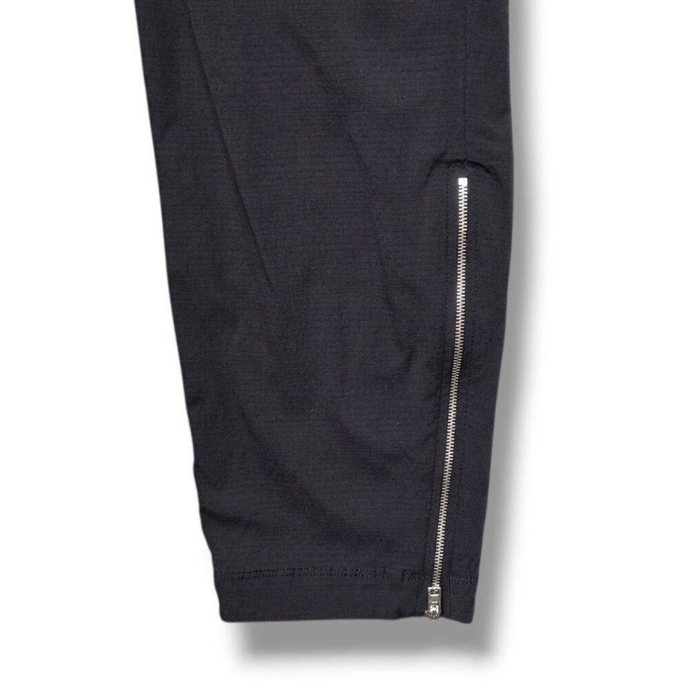 Athleta Mod Trekkie Crop Pant Womens 6 Ripstop‎ Hiking Travel Black - Picture 7 of 10